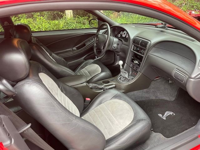Used 2001 Ford Mustang Cobra RWD image 9