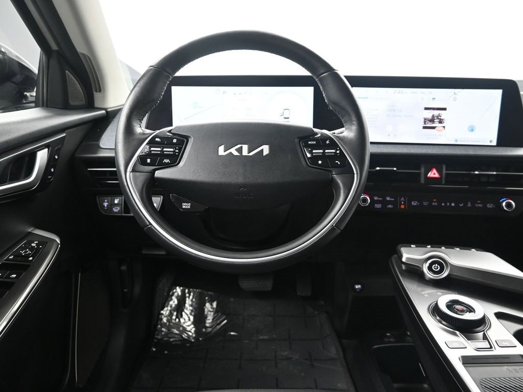 Certified 2022 Kia EV6 Wind w/ Wind Technology Package image 31