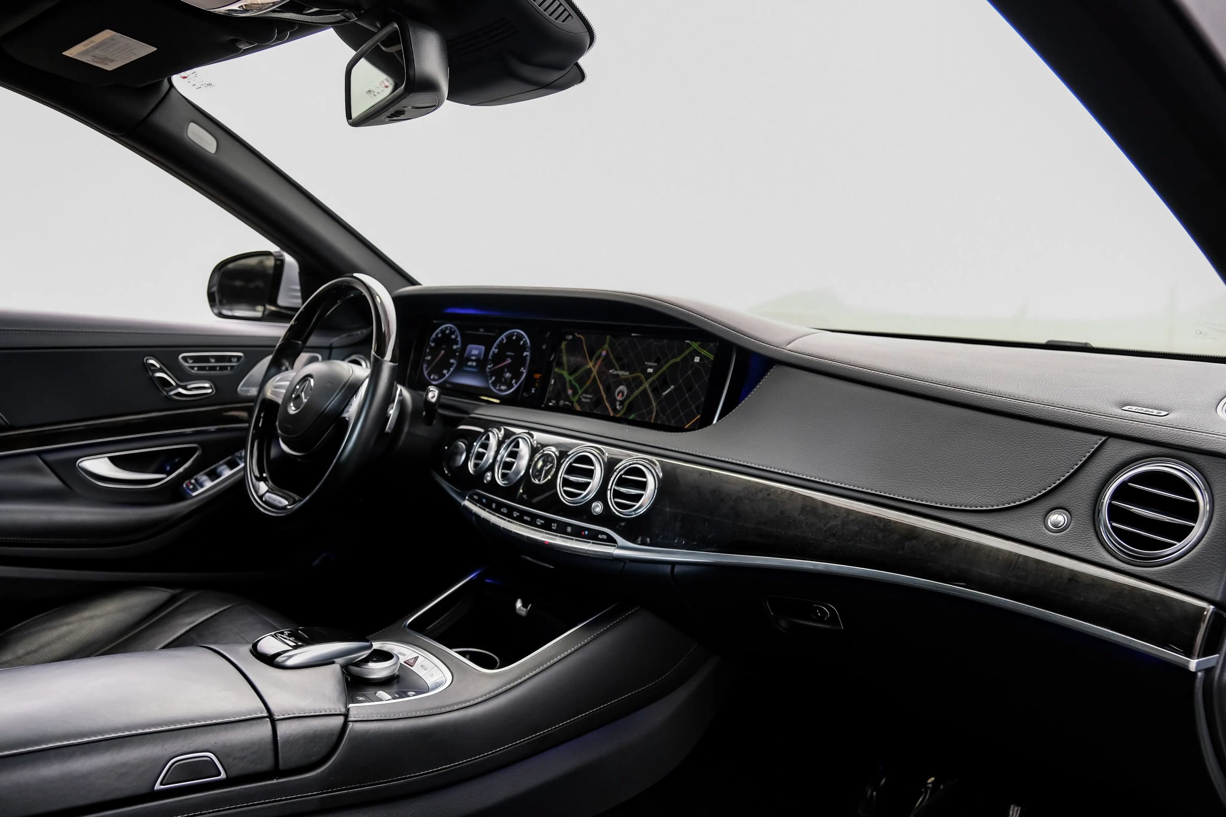 Used 2015 Mercedes-Benz S 550 Sedan image 7
