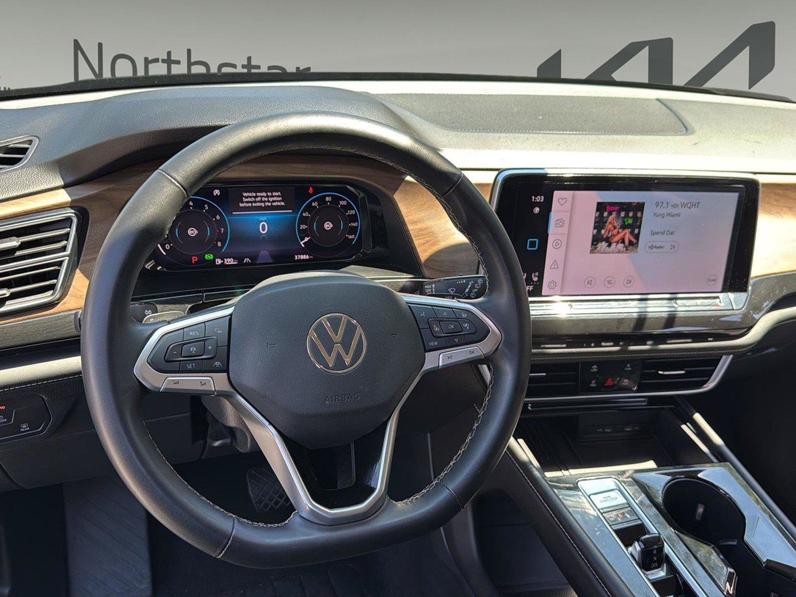 Used 2025 Volkswagen Atlas SE AWD/4WD image 12