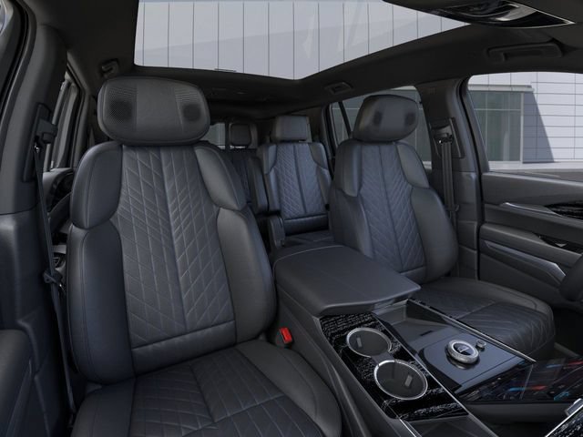 New 2025 Cadillac Escalade IQ Luxury 1 w/ Smart Trailering package AWD/4WD image 16