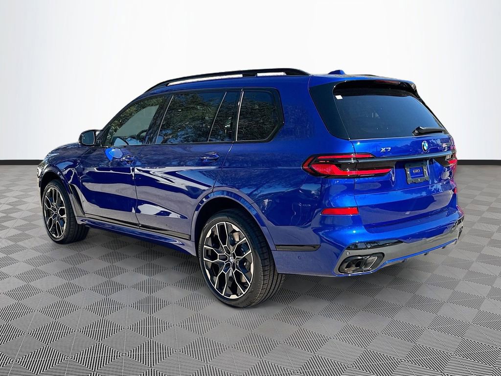 New 2026 BMW X7 M60i image 4