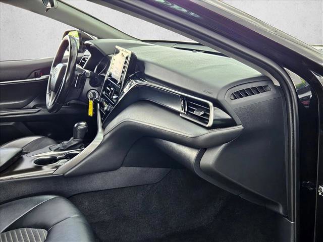 Used 2021 Toyota Camry SE FWD image 19