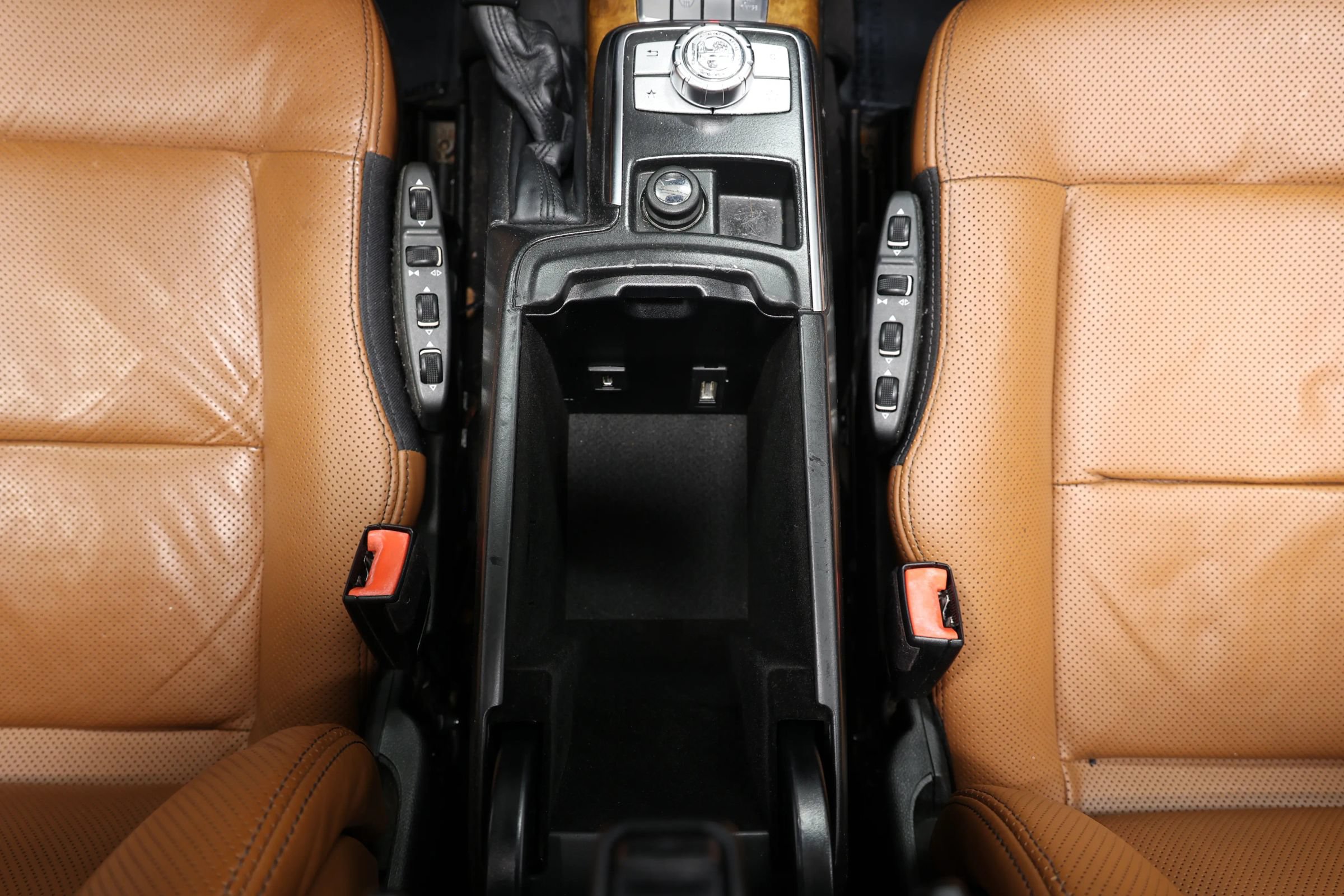 Used 2013 Mercedes-Benz G 63 AMG 4MATIC image 37