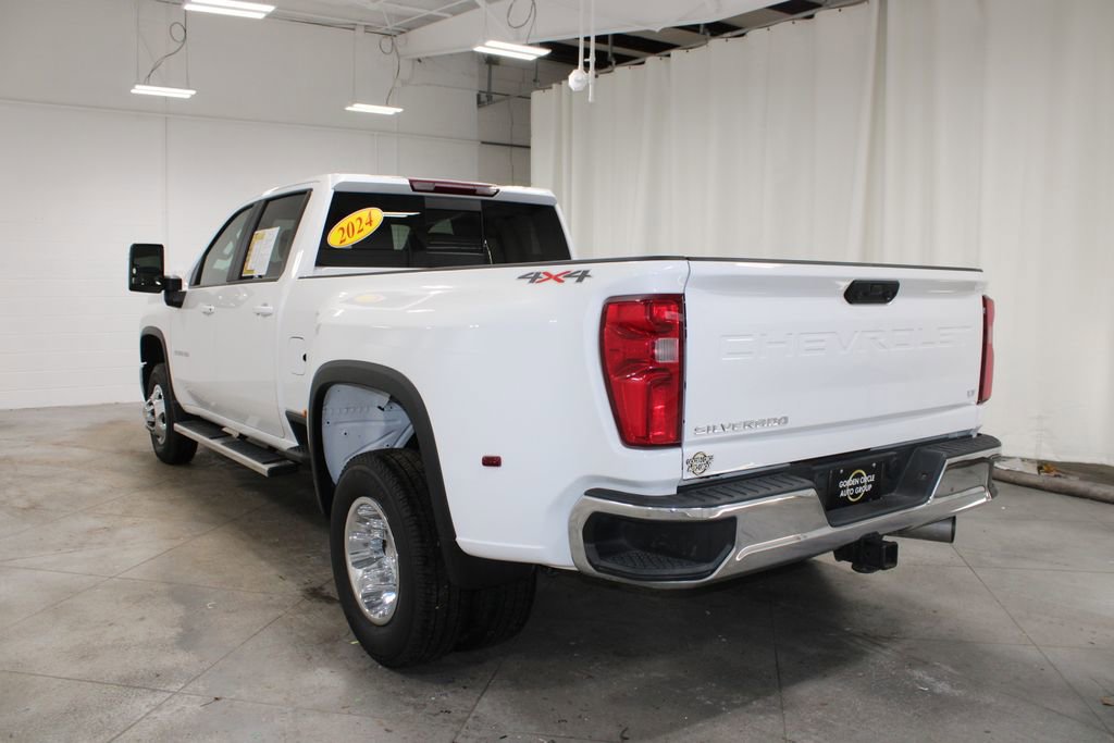 Used 2024 Chevrolet Silverado 3500 LT w/ Convenience Package image 7