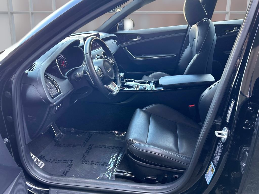 Used 2023 Kia Stinger GT-Line RWD image 11