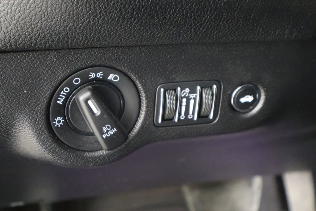 Used 2020 Dodge Challenger R/T RWD image 22