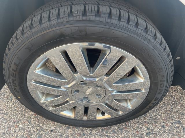 Used 2010 Ford Edge Limited AWD/4WD image 16