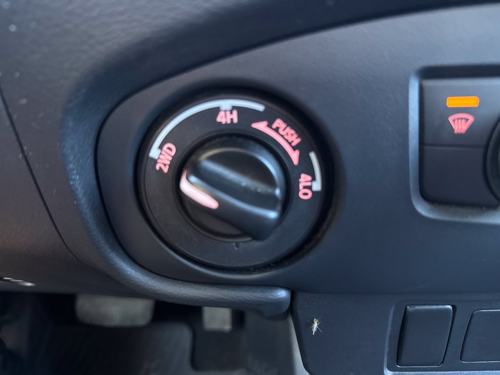 Used 2022 Nissan Frontier PRO-4X w/ Technology Package AWD/4WD image 30
