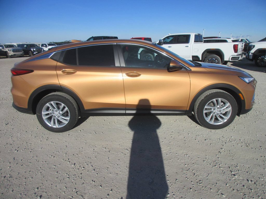 New 2026 Buick Envista Preferred FWD image 3