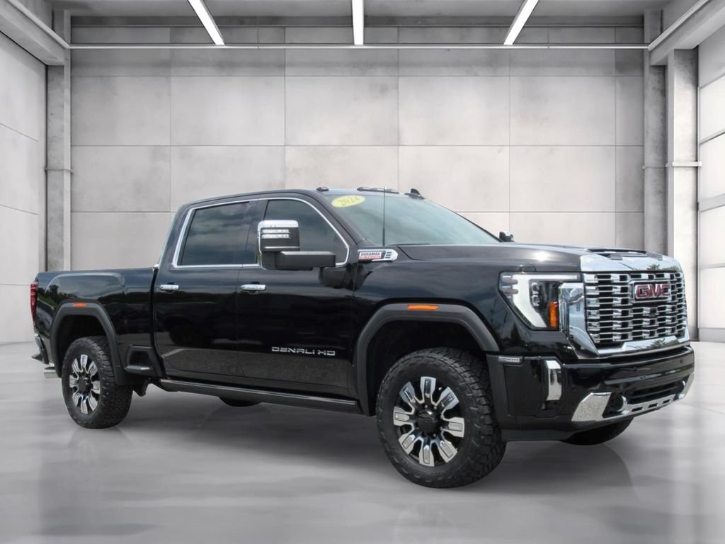 Used 2024 GMC Sierra 2500 Denali w/ Denali Reserve Package AWD/4WD image 1