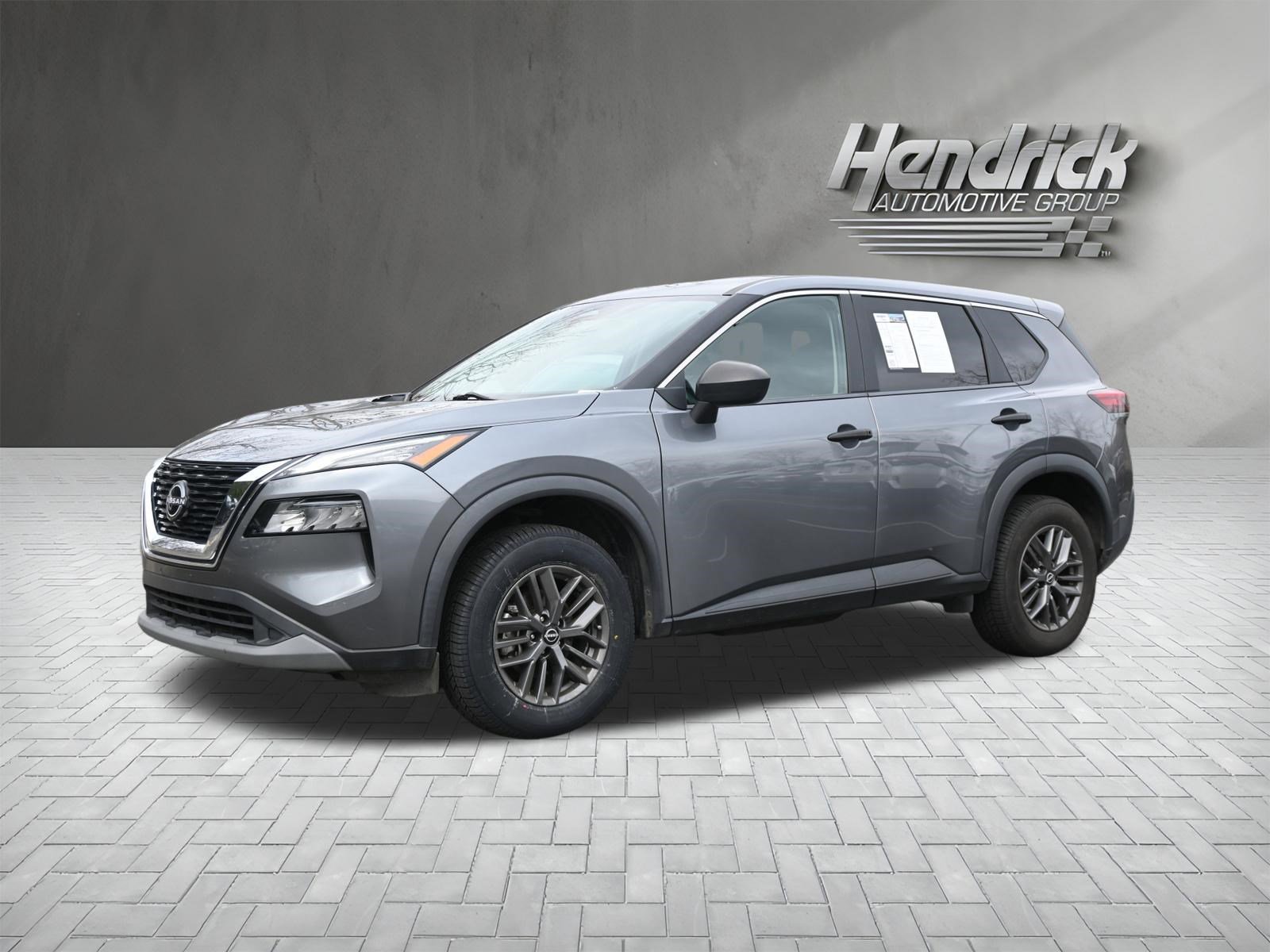 Used 2023 Nissan Rogue S image 5