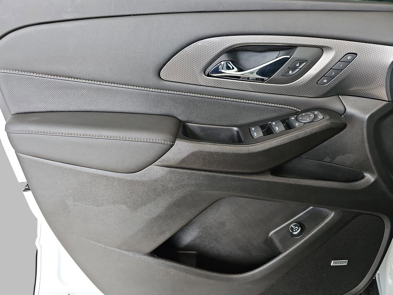 Certified 2023 Chevrolet Traverse Premier w/ Redline Edition image 33