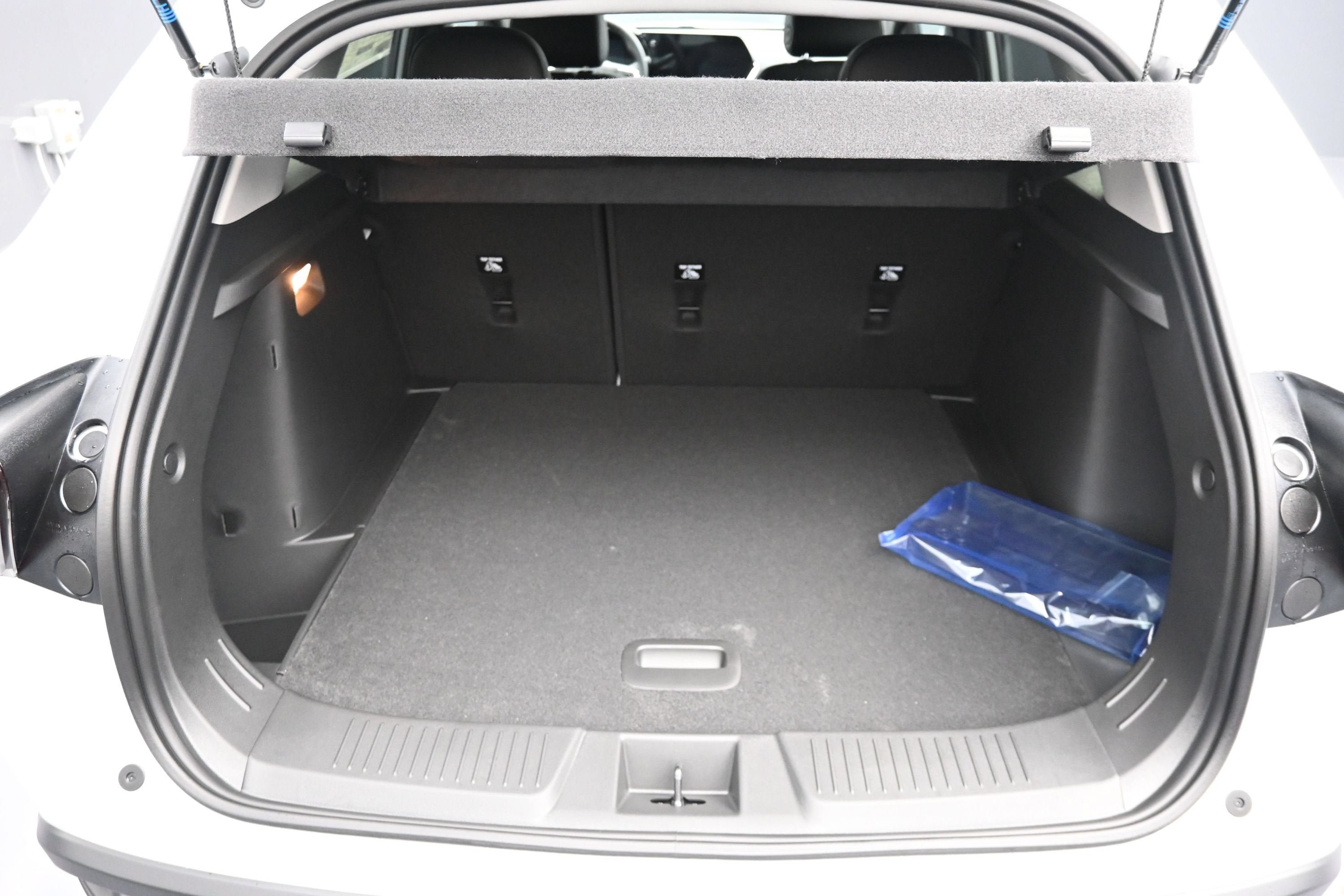 New 2026 Chevrolet Trax RS w/ Sunroof Package FWD image 28