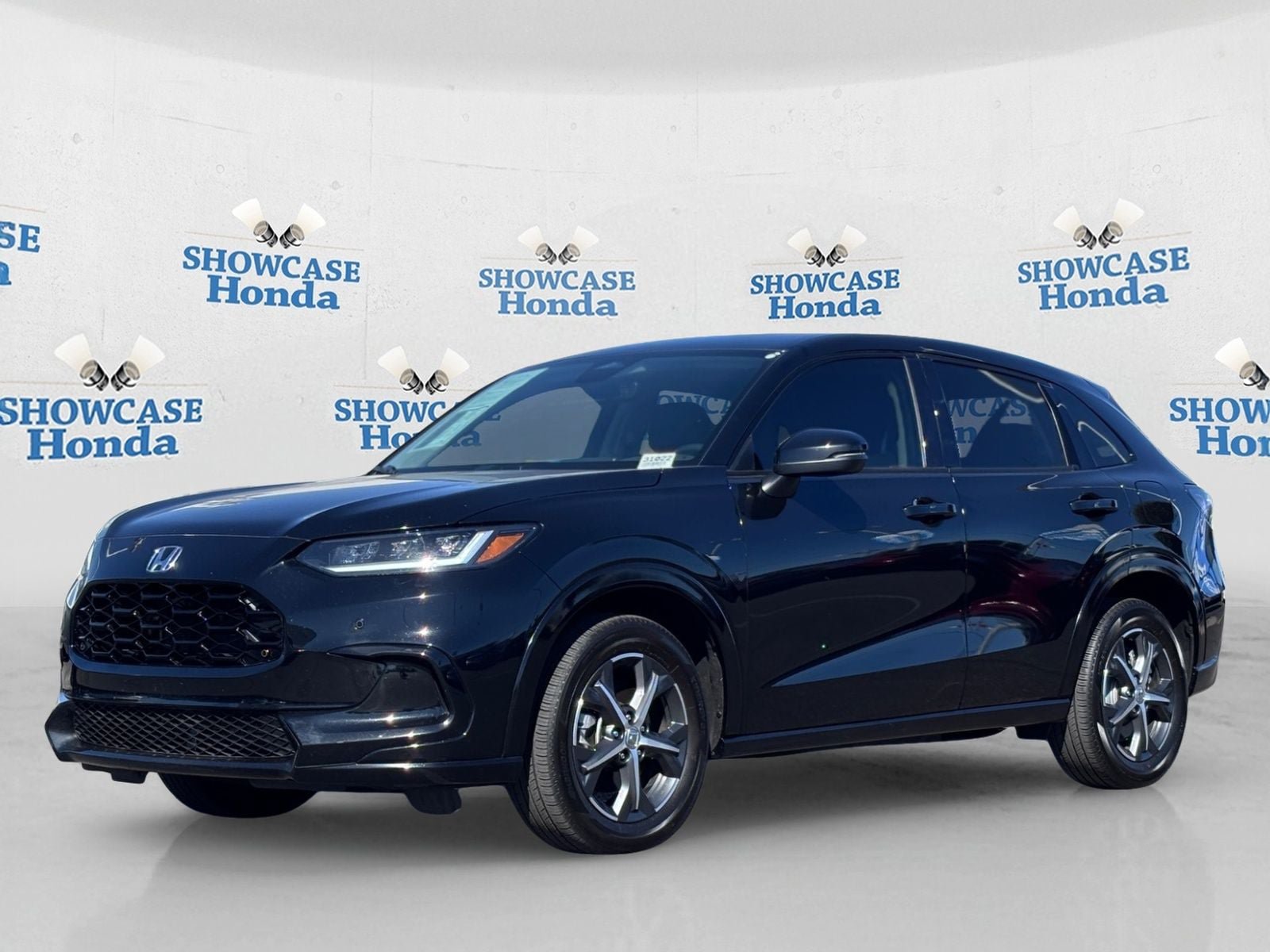 Certified 2024 Honda HR-V EX-L image 2