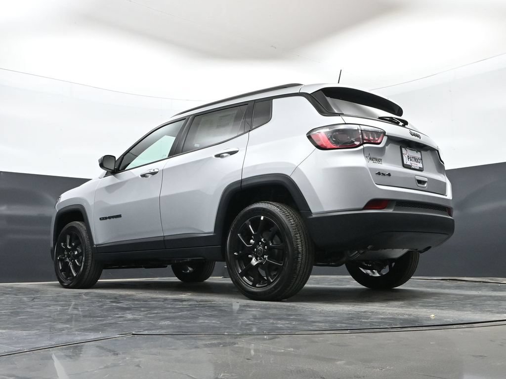 New 2026 Jeep Compass Latitude AWD/4WD image 43