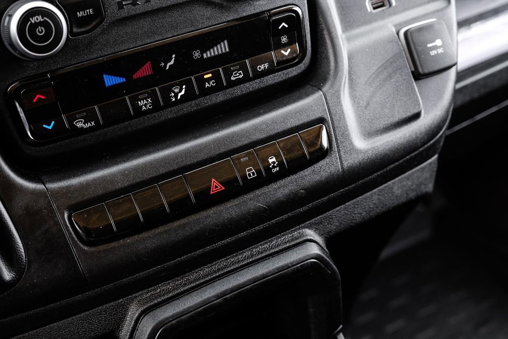 Used 2023 RAM ProMaster 2500 image 22