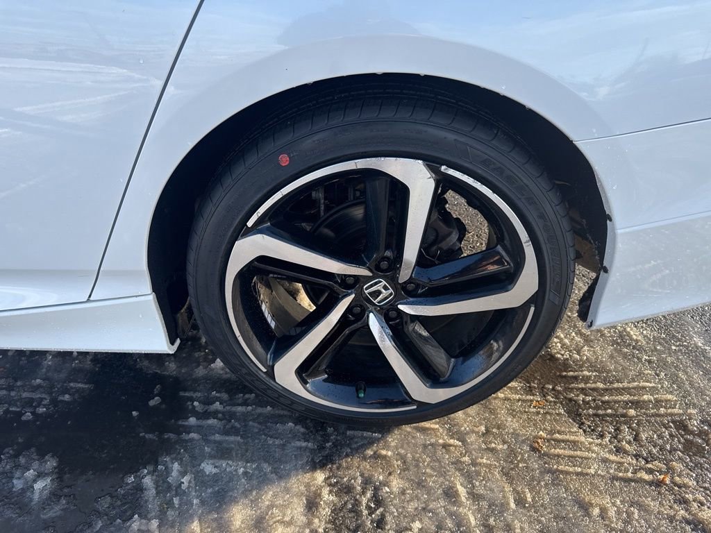 Certified 2018 Honda Accord Sport image 13