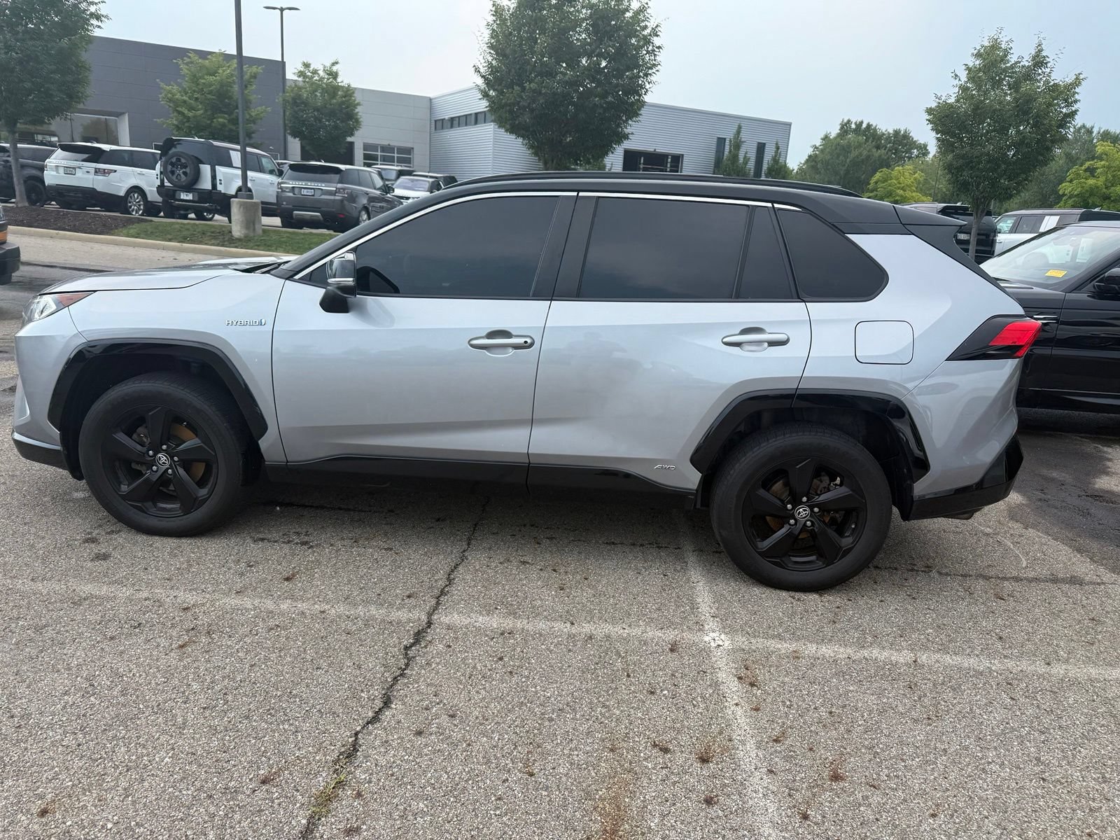 Used 2020 Toyota RAV4 XSE AWD/4WD image 8
