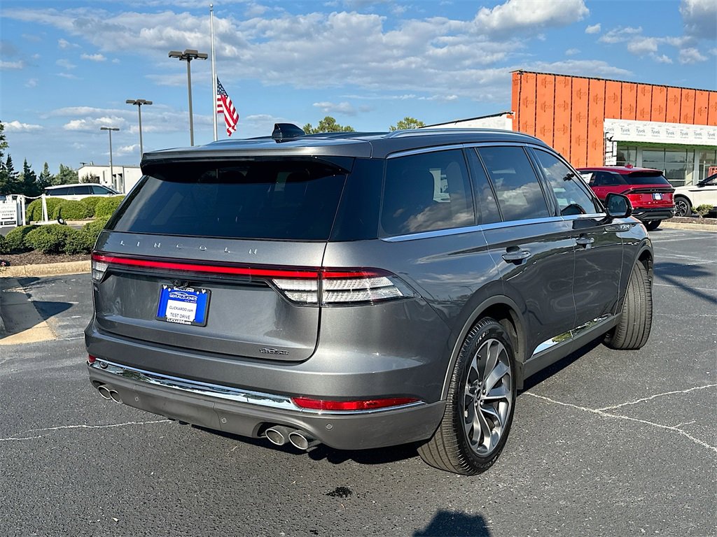 Used 2025 Lincoln Aviator Reserve w/ Illumination Package image 7