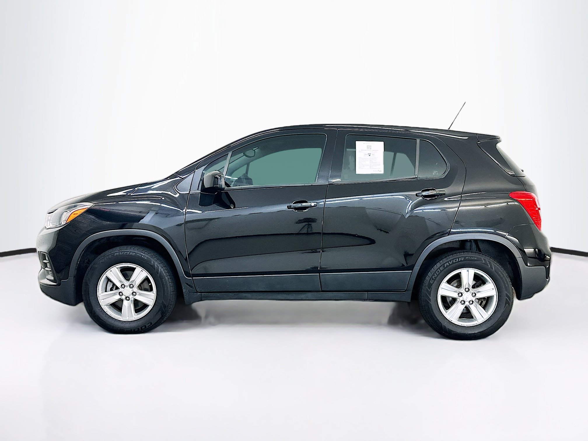 Used 2018 Chevrolet Trax LS AWD/4WD image 4