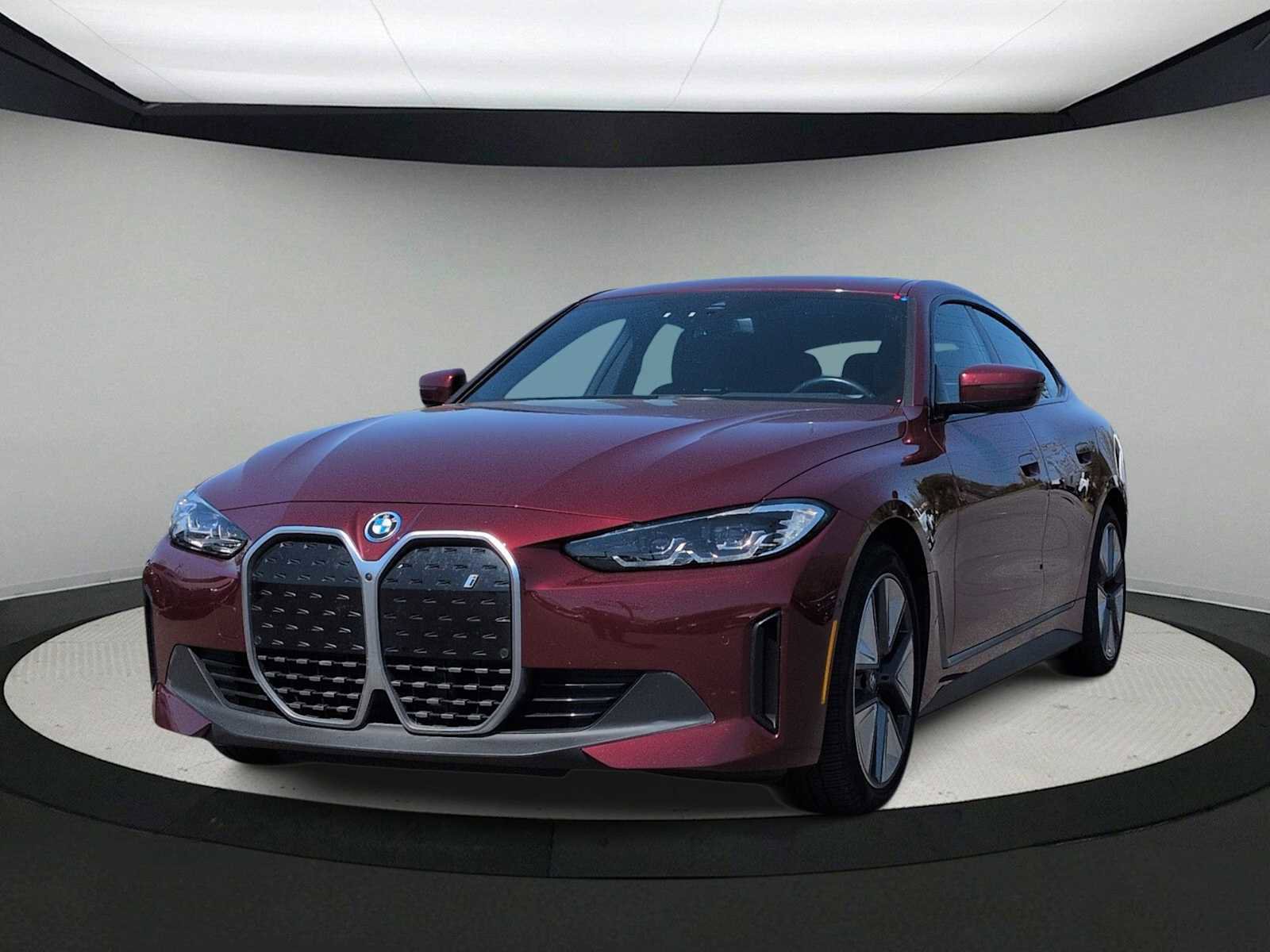 Certified 2023 BMW i4 eDrive35 w/ Premium Package image 4