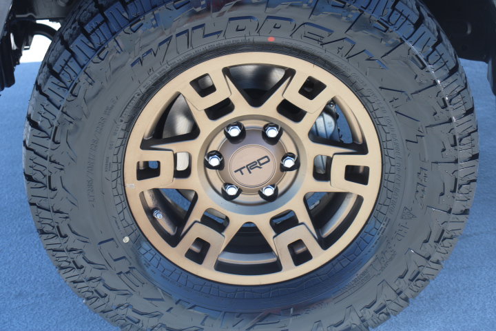 Used 2024 Toyota 4Runner TRD Off-Road Premium w/ Moonroof Package AWD/4WD image 10