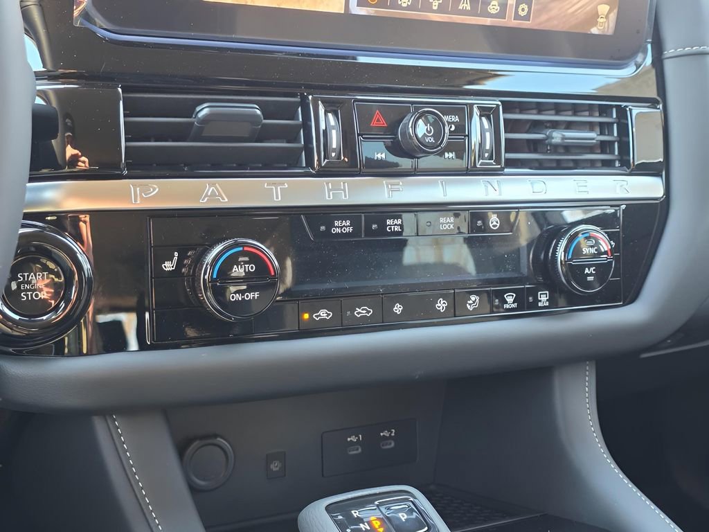 New 2026 Nissan Pathfinder SL image 26