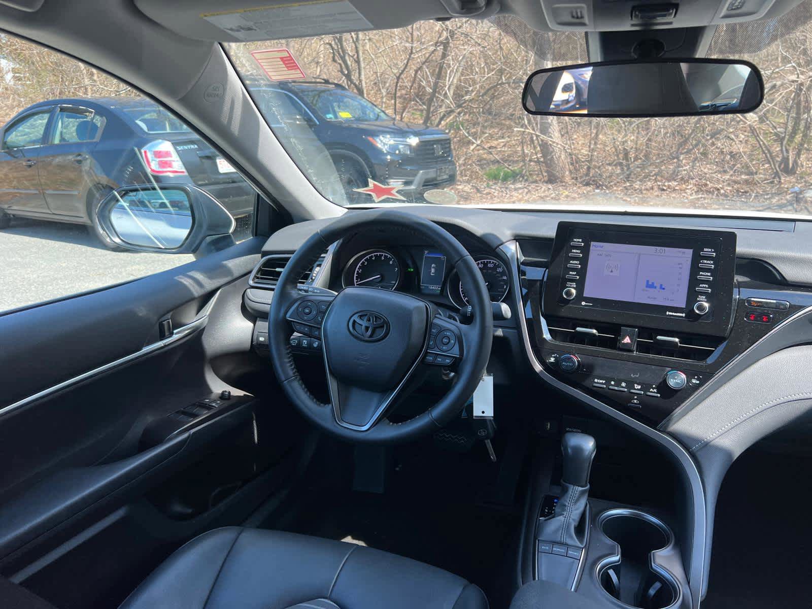 Used 2023 Toyota Camry SE w/ Cold Weather Package FWD image 36
