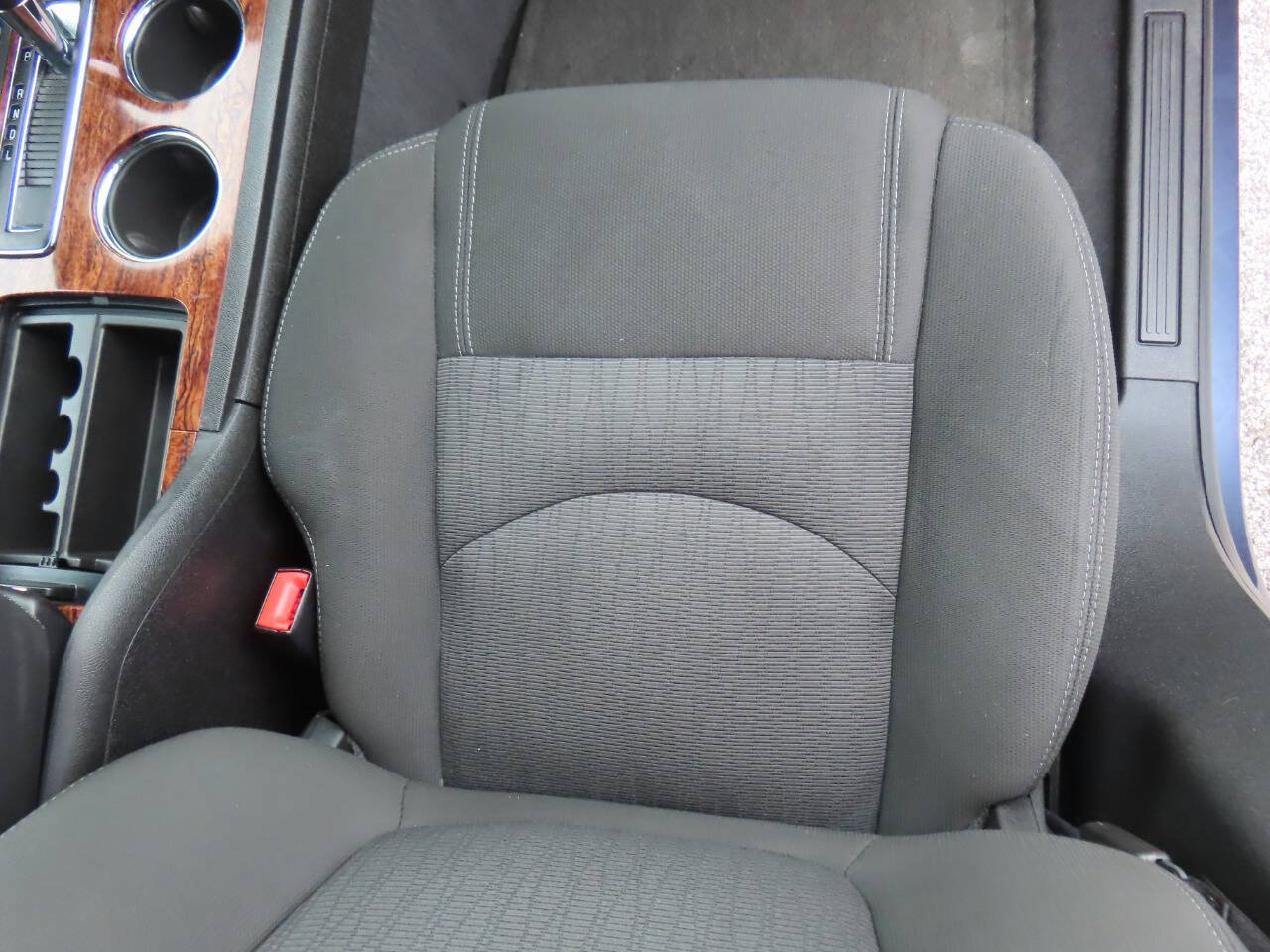 Used 2014 Chevrolet Traverse LT AWD/4WD image 40