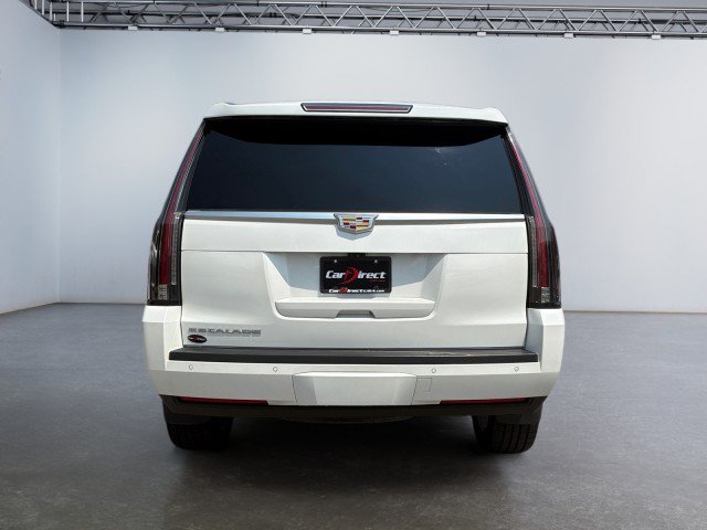 Used 2018 Cadillac Escalade Premium Luxury AWD/4WD image 18