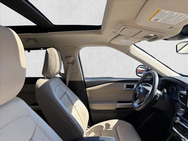 Used 2021 Ford Explorer Limited w/ Equipment Group 301A image 23