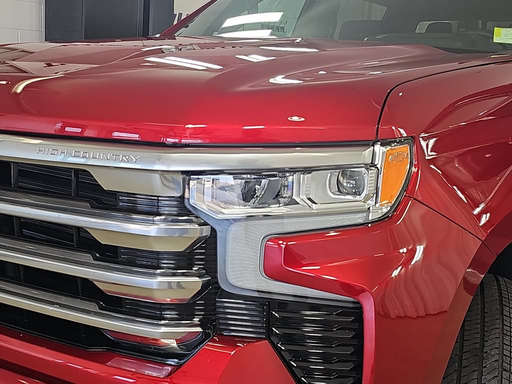 Used 2026 Chevrolet Silverado 1500 High Country AWD/4WD image 37