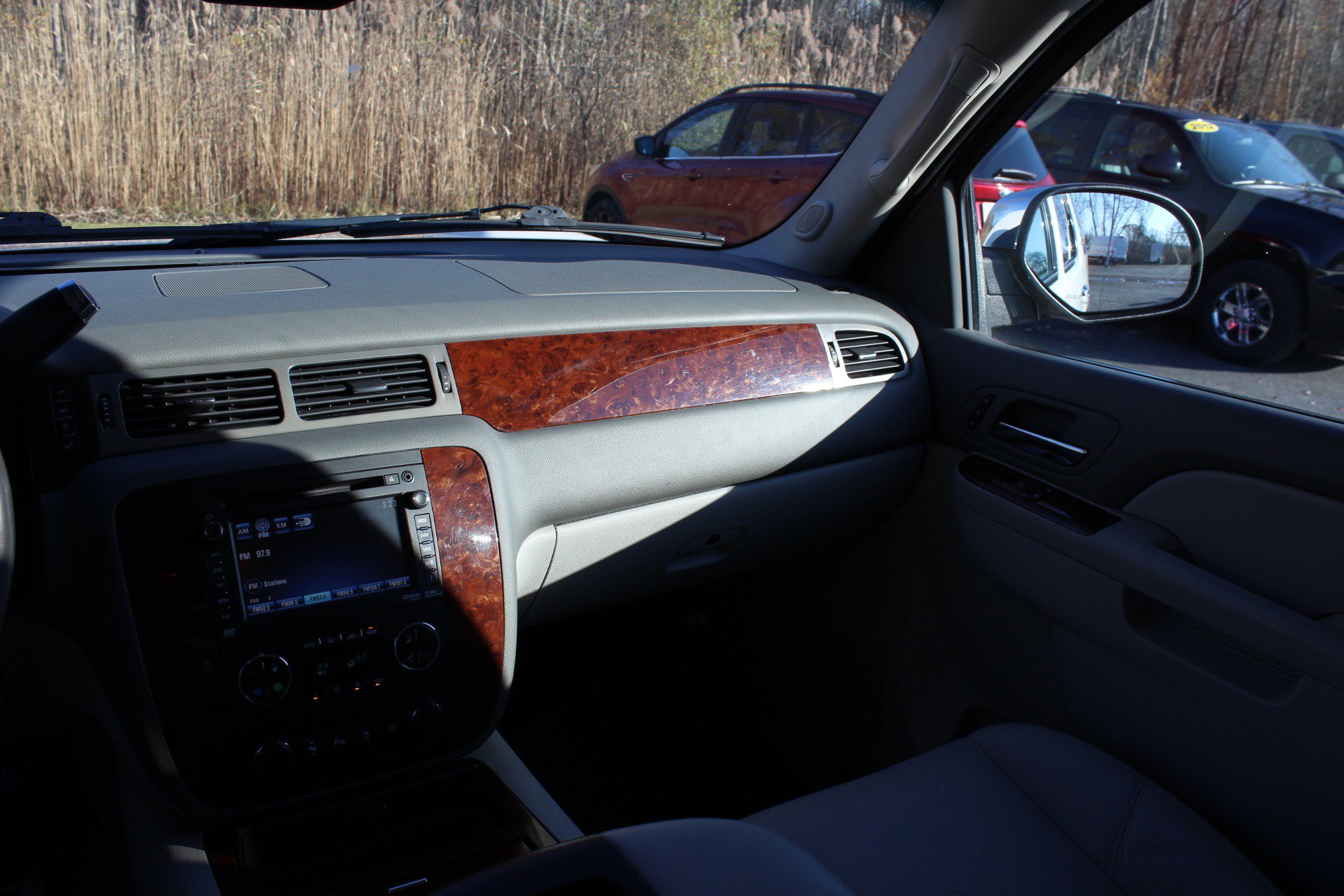 Used 2013 Chevrolet Tahoe LTZ image 21