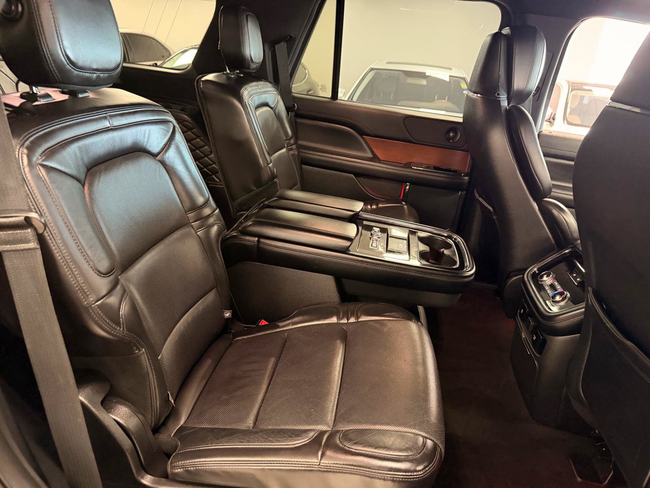 Used 2020 Lincoln Navigator Reserve AWD/4WD image 26