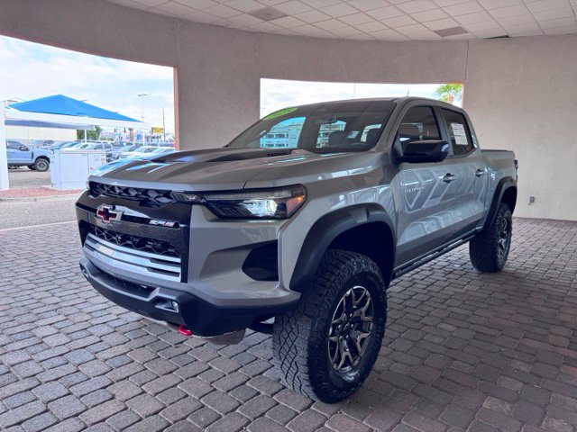 Used 2025 Chevrolet Colorado ZR2 w/ Technology Package