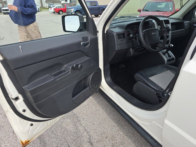 Used 2008 Jeep Patriot Sport image 13
