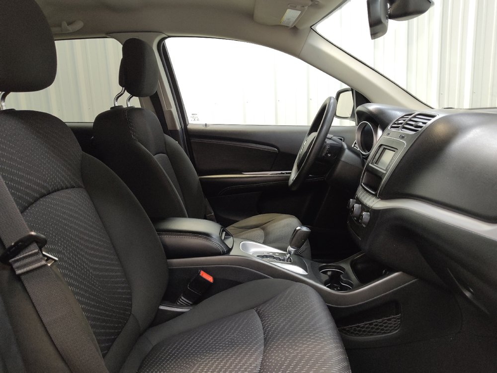 Used 2019 Dodge Journey SE FWD image 21