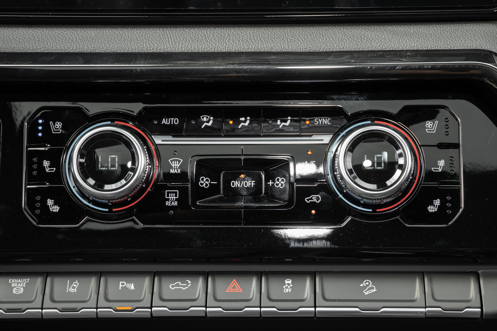 New 2026 GMC Sierra 2500 AT4 w/ AT4 Premium Plus Package image 35