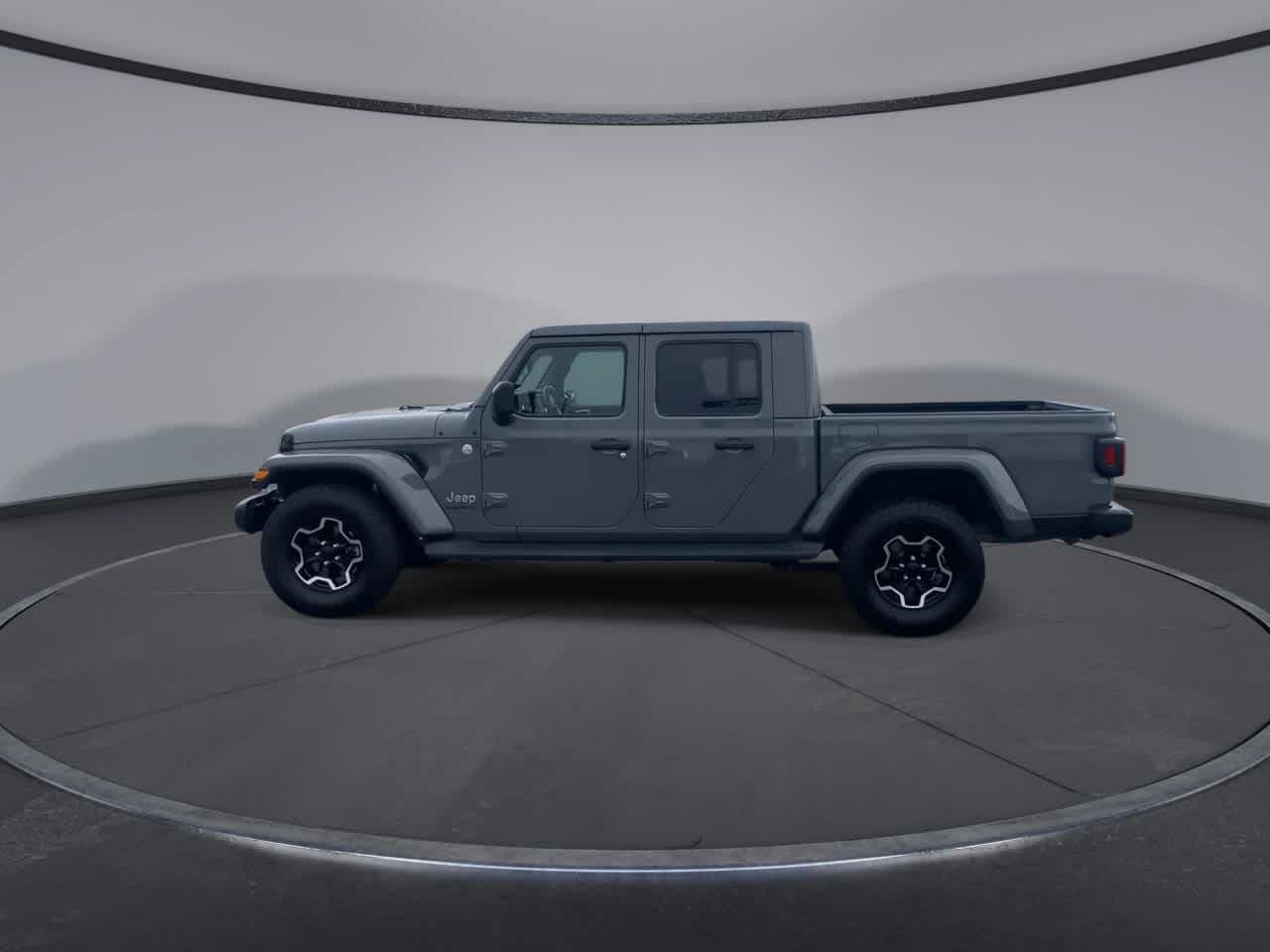Used 2021 Jeep Gladiator Overland w/ Popular Equipment Package AWD/4WD image 6