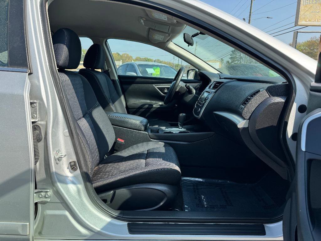 Used 2017 Nissan Altima 2.5 S w/ Power Driver Seat Package FWD image 17