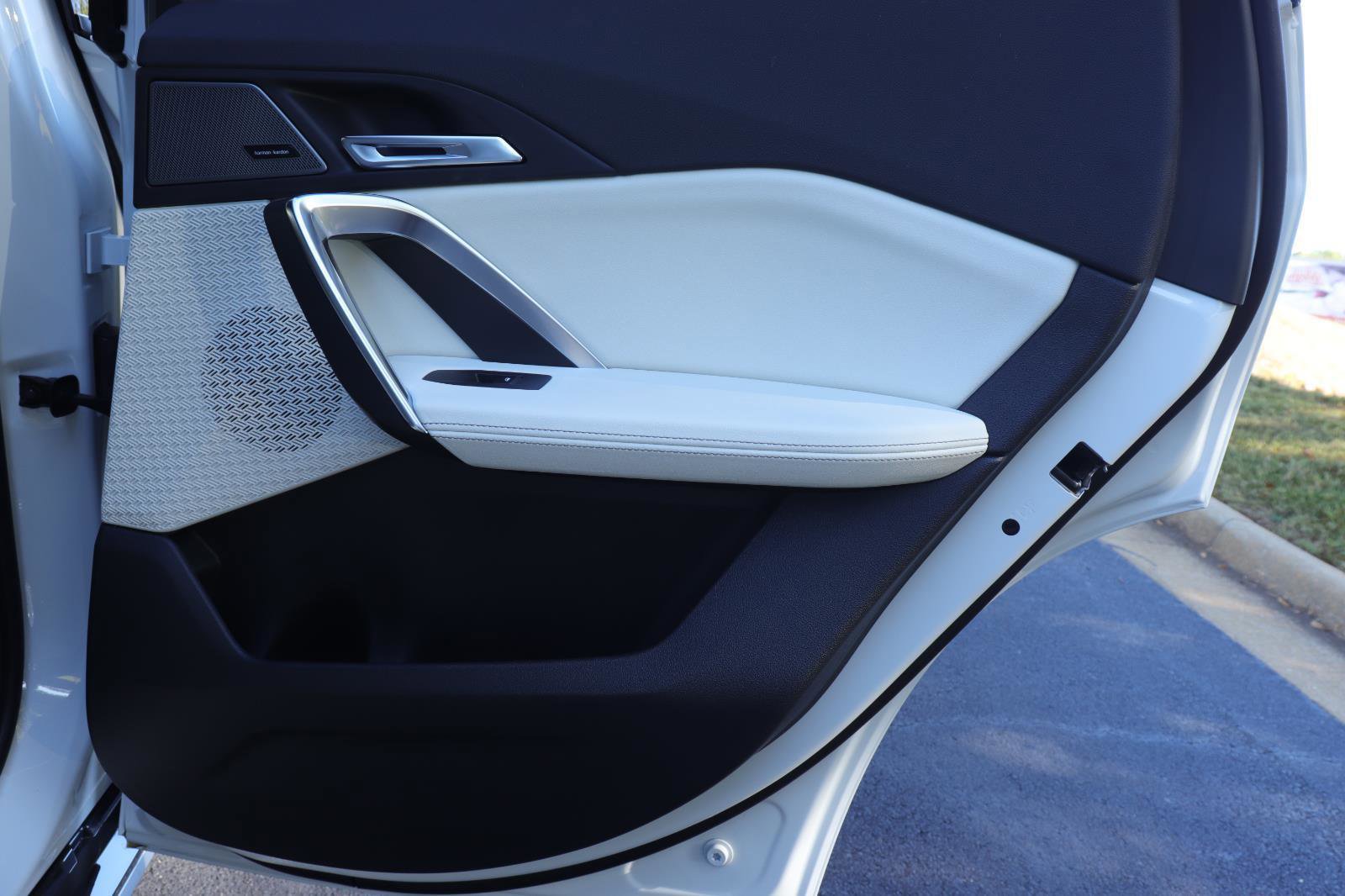 Used 2026 BMW X1 xDrive28i w/ Technology Package image 21