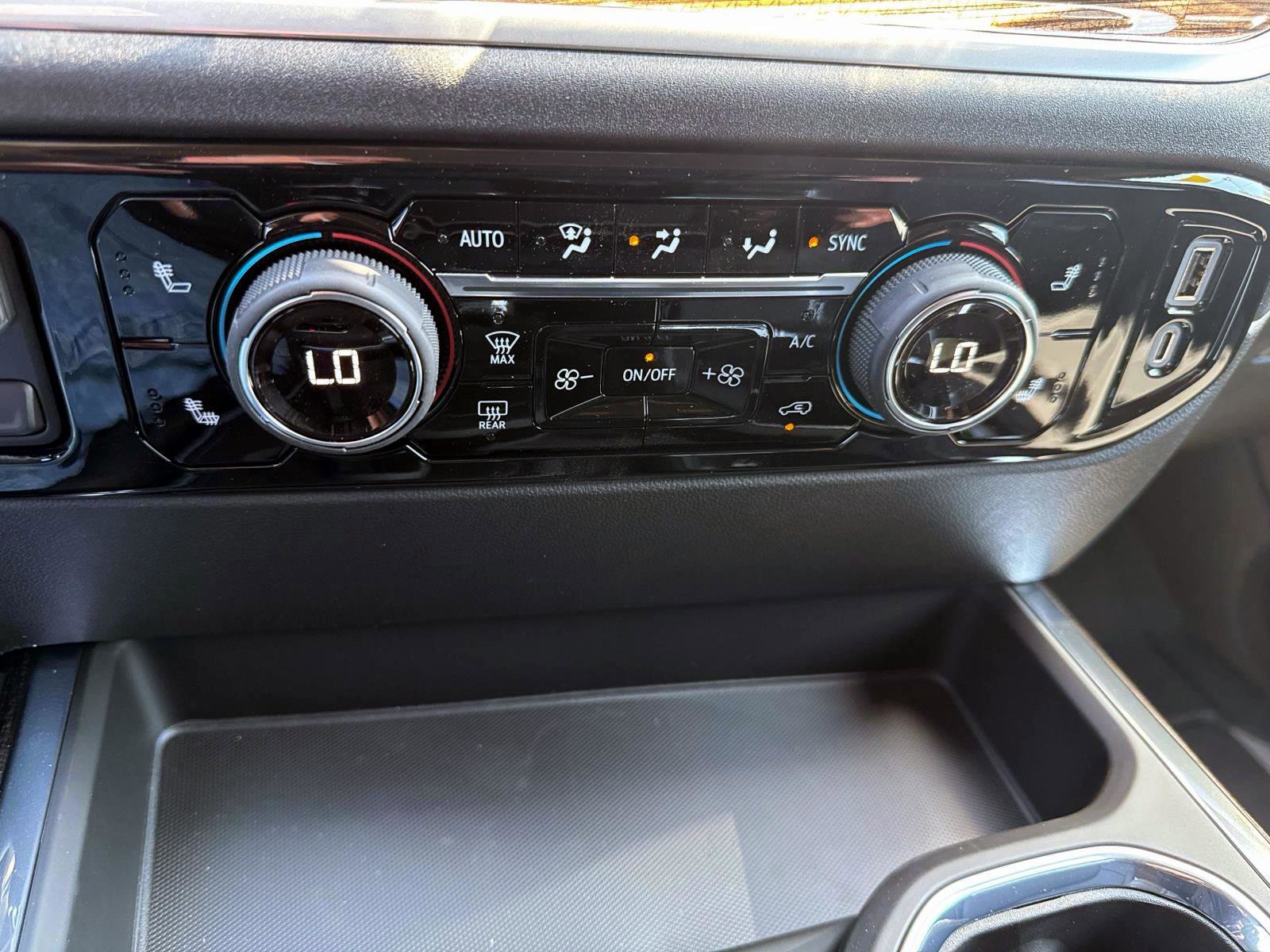 New 2025 Chevrolet Silverado 1500 LT w/ Leather Package image 20