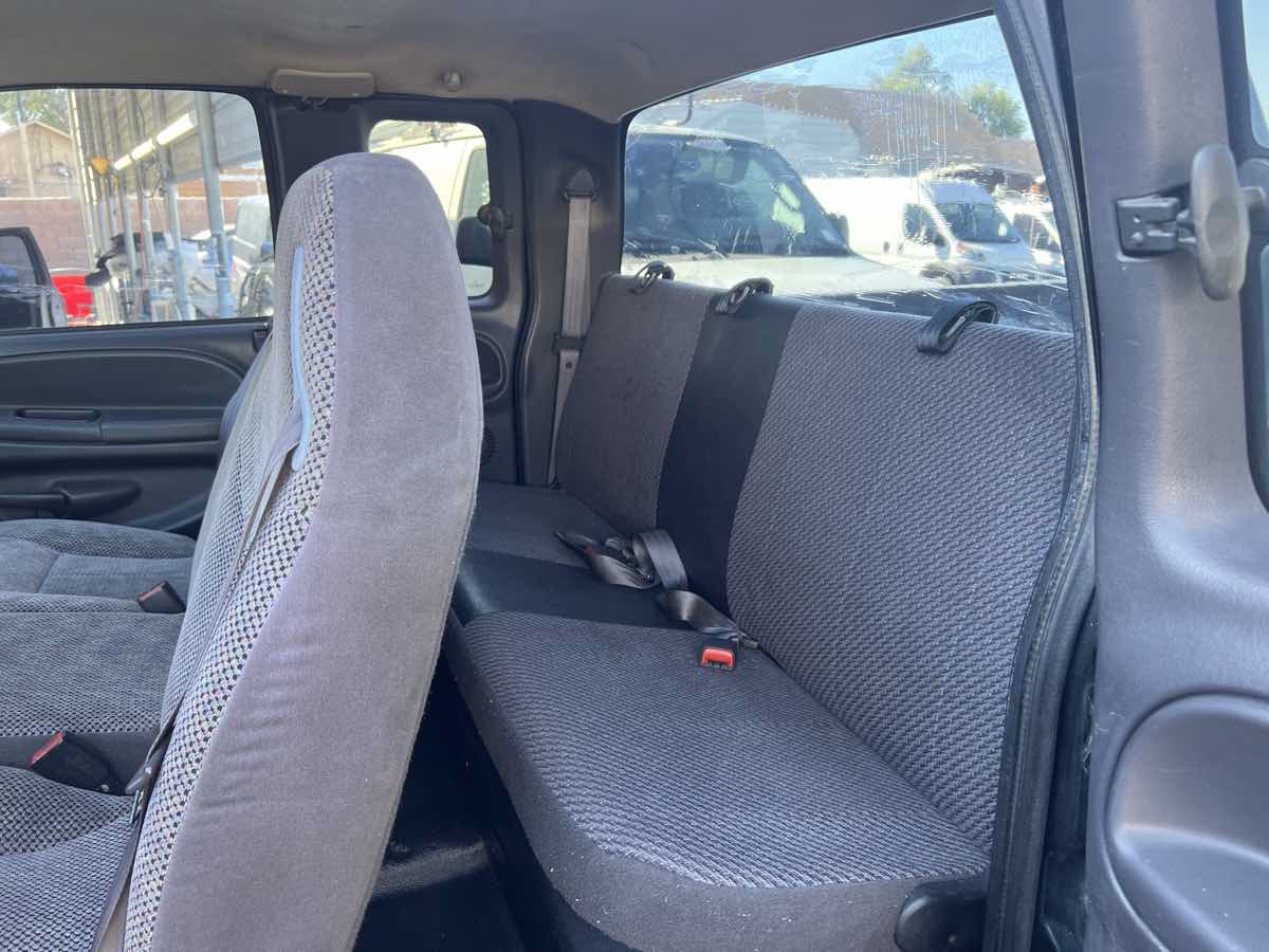 Used 2001 Dodge Ram 1500 Truck 2WD Quad Cab image 11