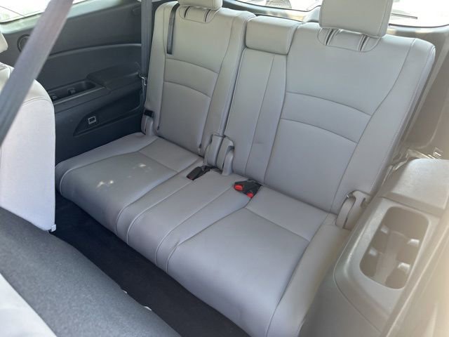 Used 2017 Honda Pilot Touring image 30
