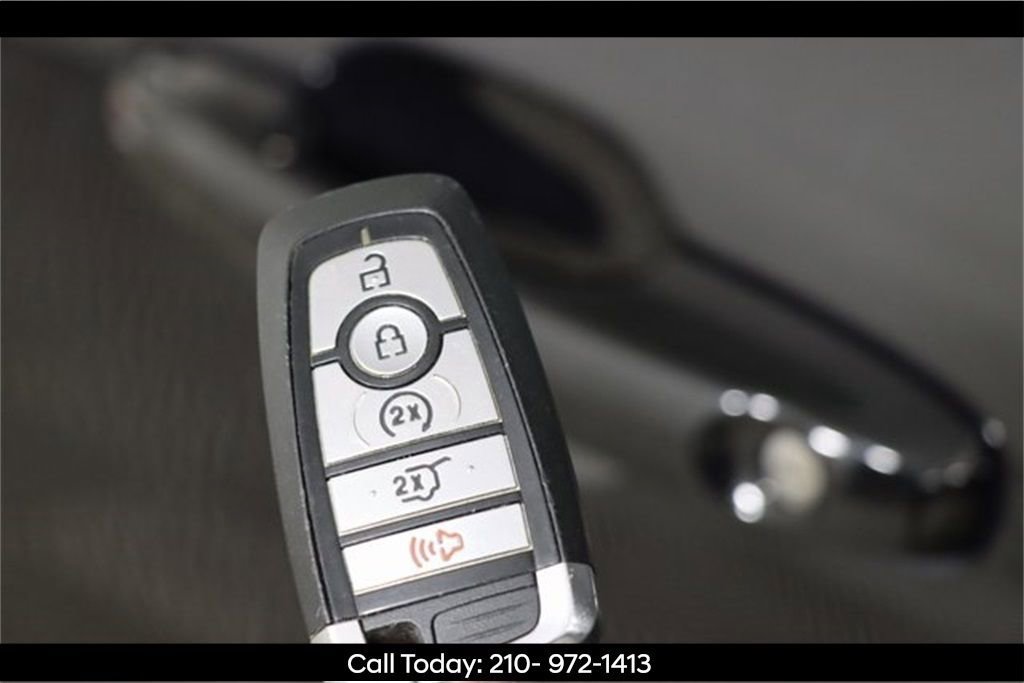 Used 2021 Ford Escape SEL FWD image 48