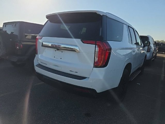 Used 2023 GMC Yukon SLE w/ Gmc Pro Safety Plus Package AWD/4WD image 4