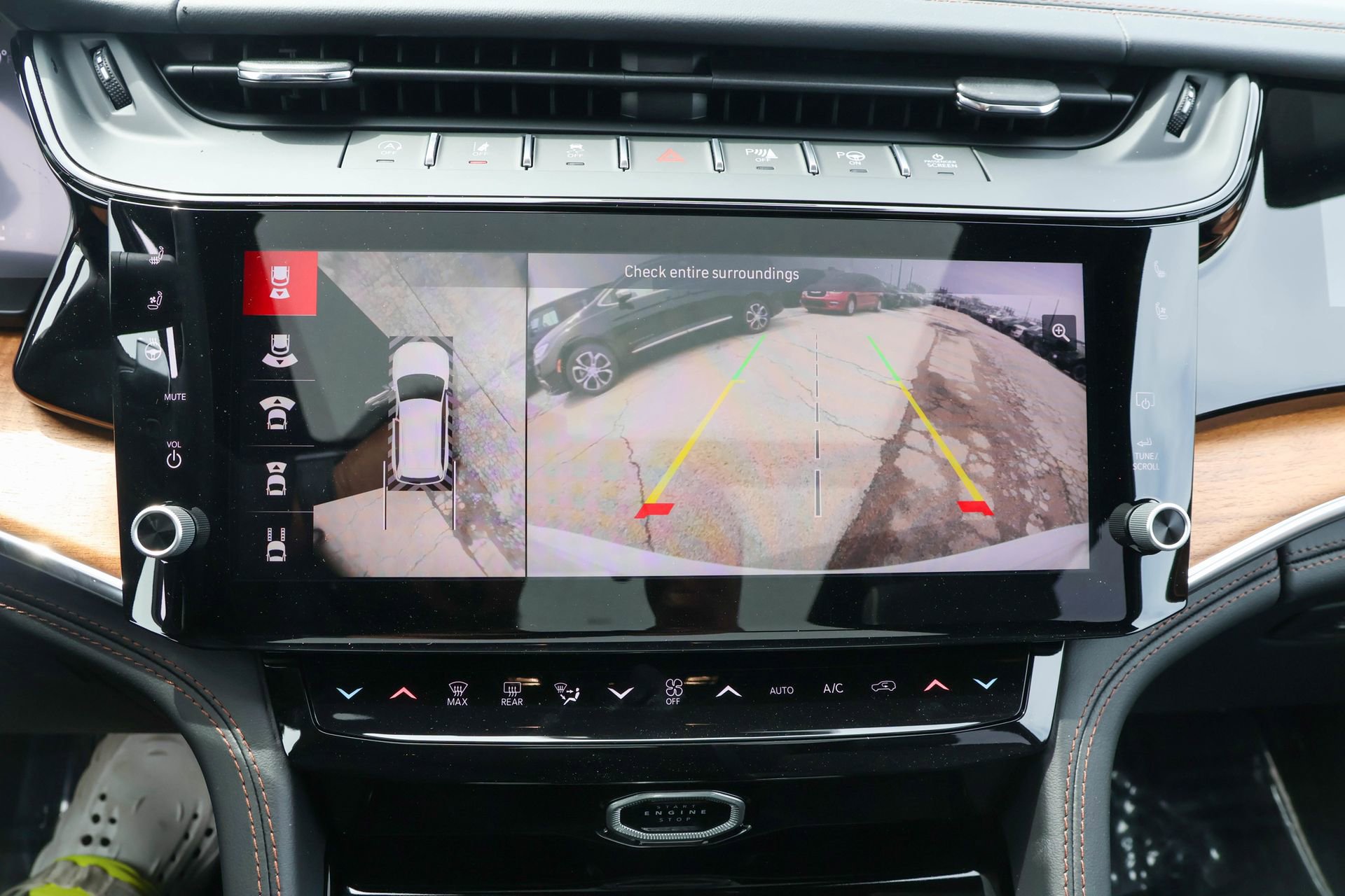 New 2026 Jeep Grand Cherokee Summit AWD/4WD image 19