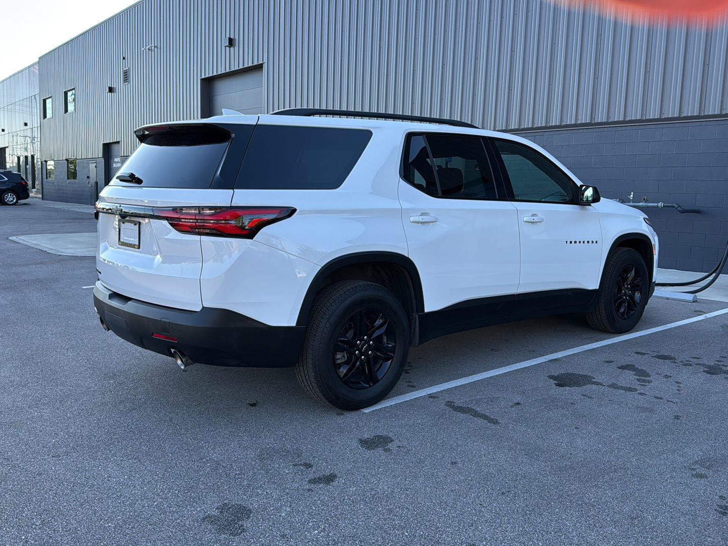 Used 2022 Chevrolet Traverse LS w/ Midnight/Sport Edition AWD/4WD image 3