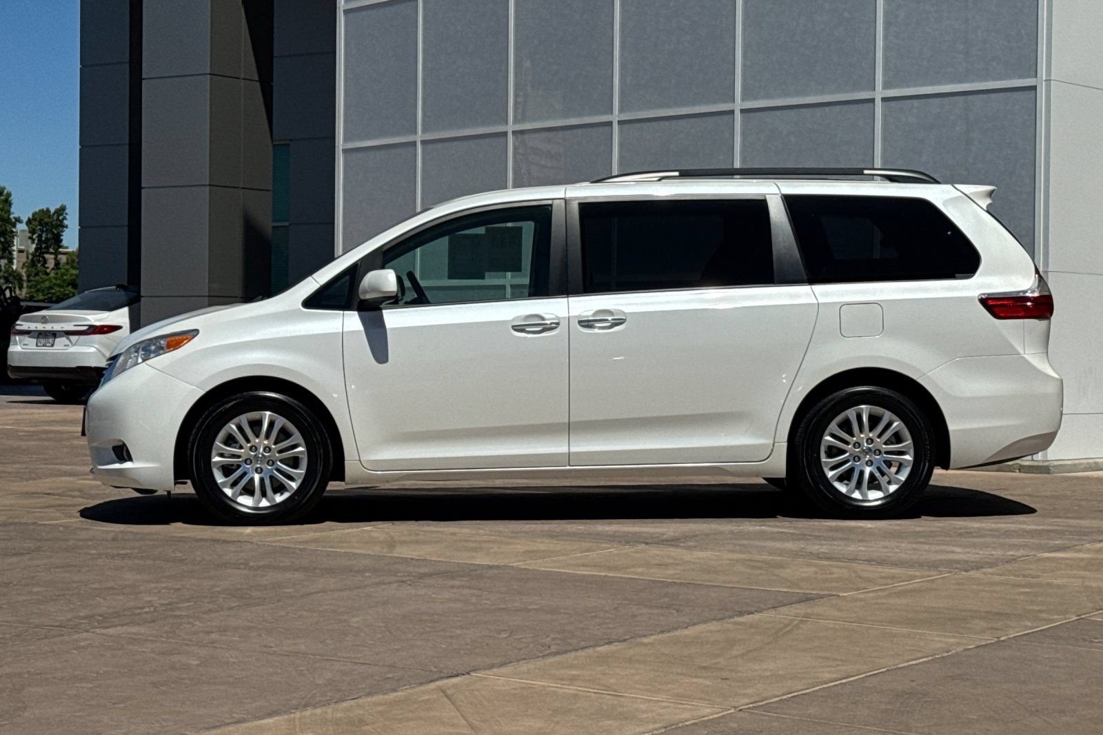 Certified 2016 Toyota Sienna XLE w/ XLE Navigation Package FWD image 8
